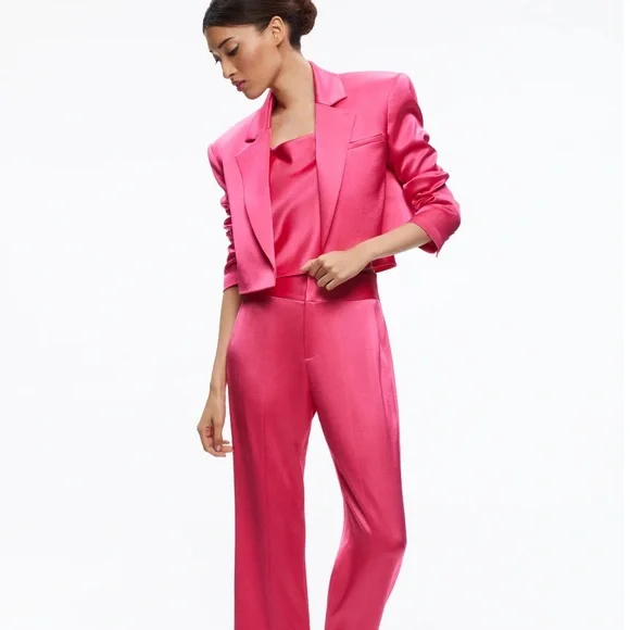 Alice + Olivia Shan Boxy Oversized Cropped Blazer in Candy